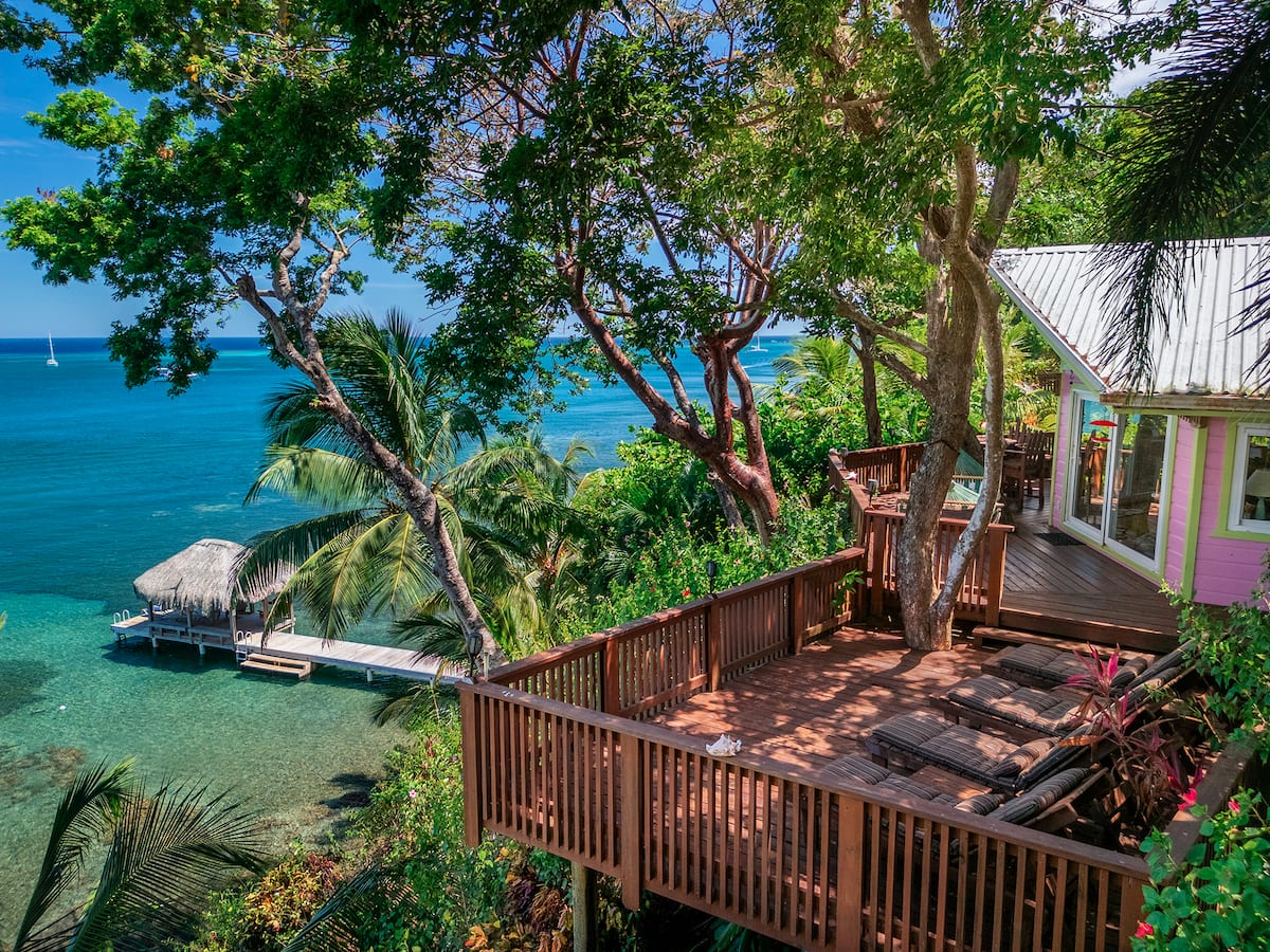 roatan vacation rental private oceanfront oasis west bay honduras
